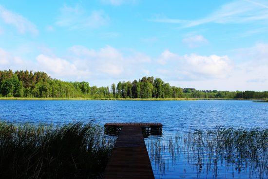 entfliehen sie dem alltag und entspannen sie sich in unserem wellness-retreat. genießen sie revitalisierende behandlungen, meditative angebote und eine friedliche umgebung, die körper und geist erfrischt.