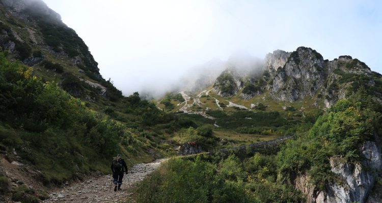 entdecken sie die schönheit der natur beim wandern! genießen sie atemberaubende landschaften, frische luft und unvergessliche abenteuer auf den besten wanderwegen deutschlands.