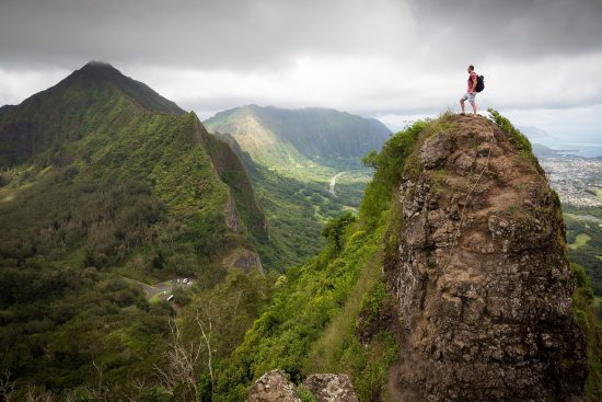 entdecken sie die schönheit der natur beim wandern! genießen sie atemberaubende landschaften, abwechslungsreiche trails und unvergessliche abenteuer in den bergen und wäldern. perfekt für anfänger und erfahrene wanderer.