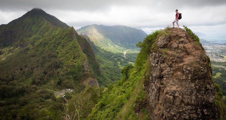 entdecken sie die schönheit der natur beim wandern! genießen sie atemberaubende landschaften, abwechslungsreiche trails und unvergessliche abenteuer in den bergen und wäldern. perfekt für anfänger und erfahrene wanderer.