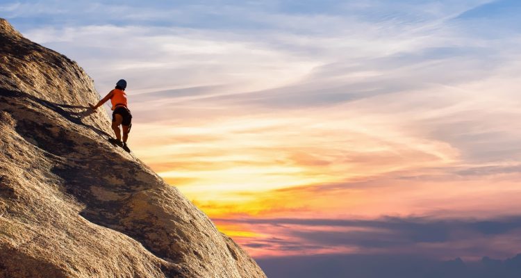 entdecken sie aufregende outdoor-abenteuer, die ihr herz höher schlagen lassen! von wanderungen in malerischen landschaften bis hin zu actiongeladenen aktivitäten in der natur – erleben sie unvergessliche momente im freien.
