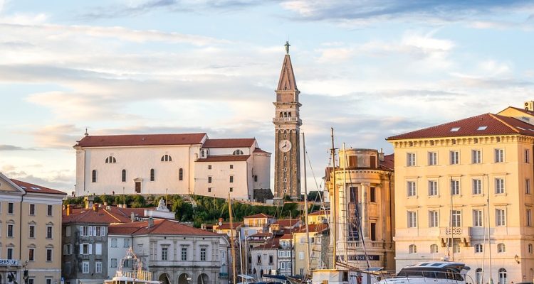 entdecken sie die perfekten urlaubsdestinationen für unvergessliche erlebnisse. genießen sie entspannende strände, atemberaubende landschaften und kulturelle abenteuer. planen sie noch heute ihre nächste reise!