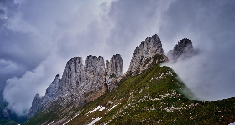 entdecken sie aufregende abenteuer, die ihre grenzen testen und unvergessliche erinnerungen schaffen. tauchen sie ein in die welt der abenteuer und erleben sie nervenkitzel pur!