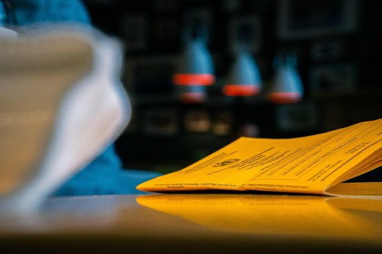 erfahren sie alles über reiseimpfungen und wie sie sich optimal auf ihre nächste reise vorbereiten können. informieren sie sich über empfohlene impfungen, wichtige gesundheitsvorkehrungen und tipps zur reisemedizin.