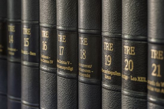 entdecken sie die fesselnde welt der reiseliteratur, wo geschichten von fernen ländern und kulturellen abenteuern sie inspirieren, neue horizonte zu erkunden und ihre eigene reise zu planen.