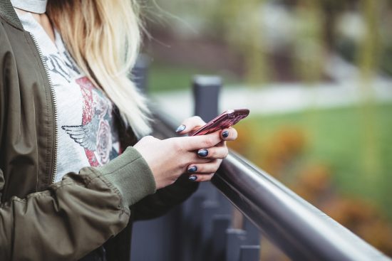 entdecken sie die neuesten reisegadgets, die ihre abenteuer unvergesslich machen. von innovativen technikspielereien bis hin zu praktischen accessoires – optimieren sie ihre reiseerfahrung mit hilfreichen gadgets für alle reiseziele.
