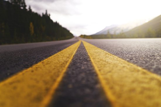 erleben sie unvergessliche road trips durch atemberaubende landschaften und faszinierende städte. entdecken sie die freiheit des reisens und schaffen sie erinnerungen, die ein leben lang halten.