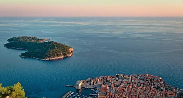 entdecken sie die besten reisetipps für europa! von unverzichtbaren sehenswürdigkeiten bis hin zu versteckten schätzen, unsere tipps helfen ihnen, unvergessliche erlebnisse auf ihrem europa-abenteuer zu gestalten.
